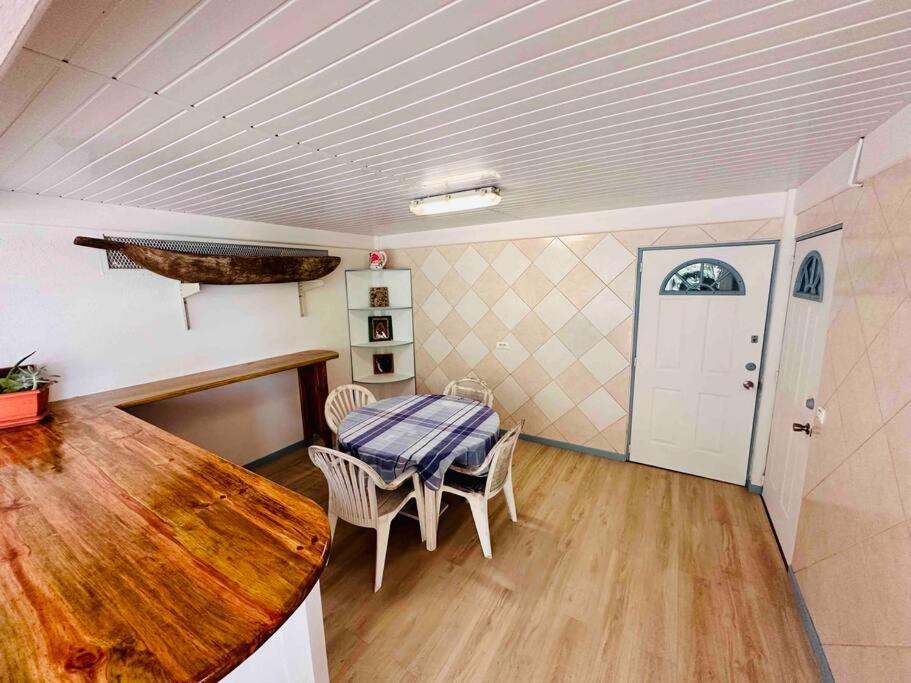 Meri Lodge Huahine Fare Bagian luar foto