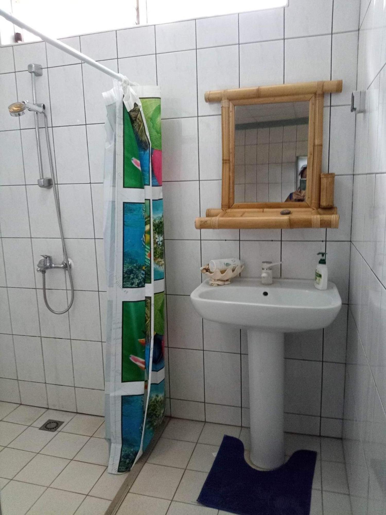 Meri Lodge Huahine Fare Bagian luar foto